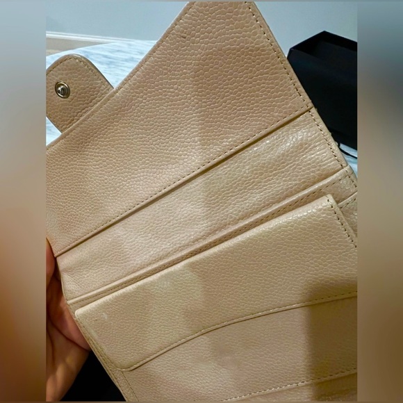 CHANEL Trifold Flap Long Wallet in Beige Caviar Skin - Picture 5 of 9